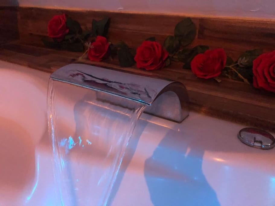 Sejour Detente Au Coeur De Macon Spa,Cine,Bouteille Offerte 외부 사진