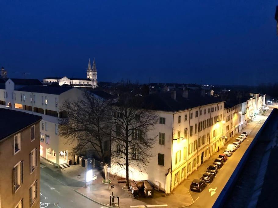 Sejour Detente Au Coeur De Macon Spa,Cine,Bouteille Offerte 외부 사진